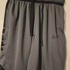 Like New Men's Nike shorts size L